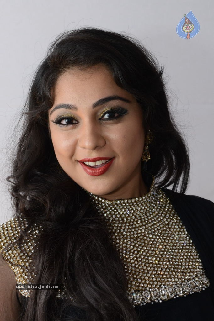 Krathi Stills - 20 / 50 photos