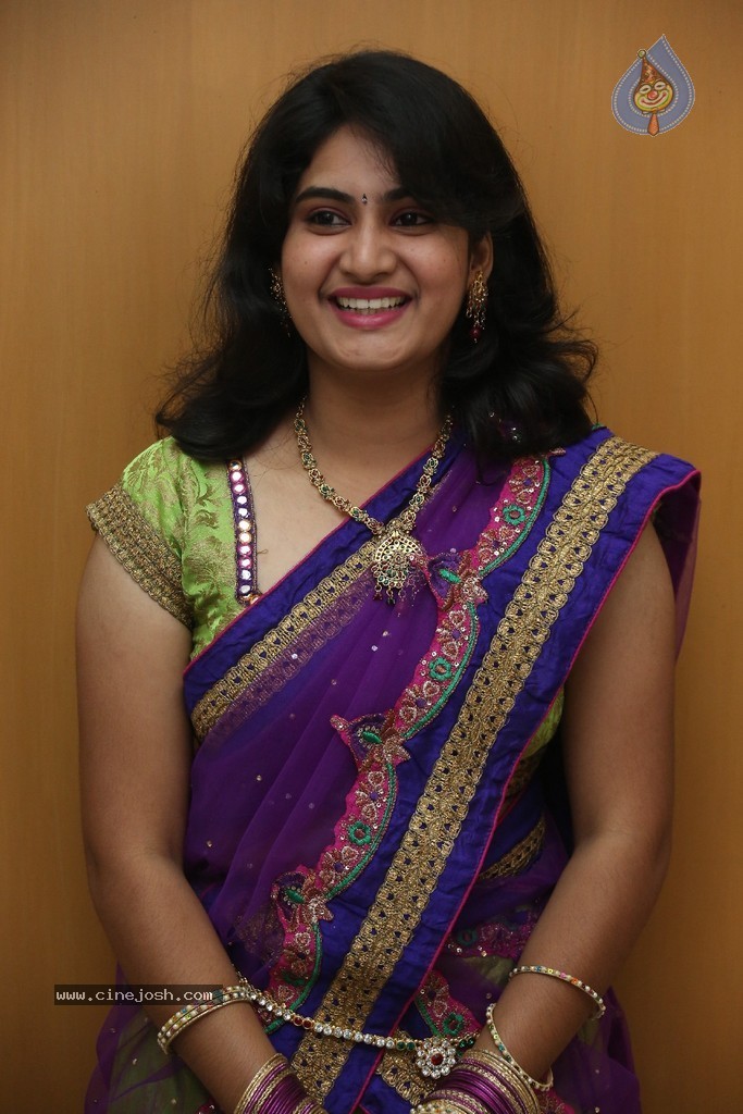 Krishnaveni Stills - 100 / 151 photos