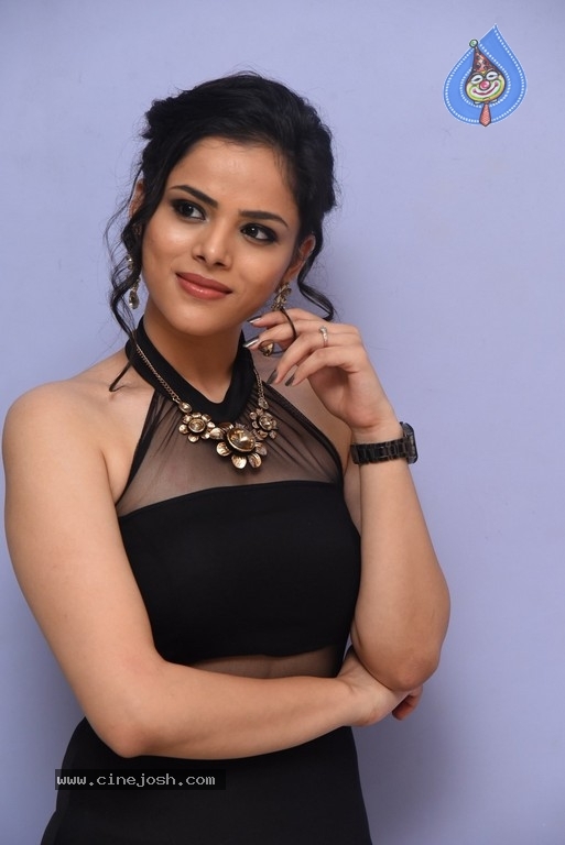 Kriti Garg Photos - 11 / 21 photos