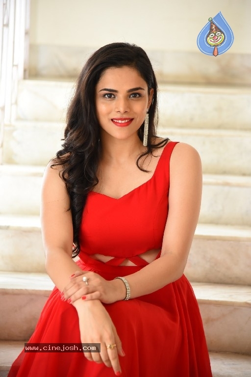 Kriti Garg Photos - 11 / 21 photos