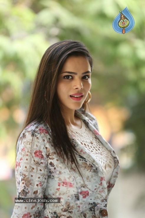 Kriti Garg Photos - 6 / 42 photos