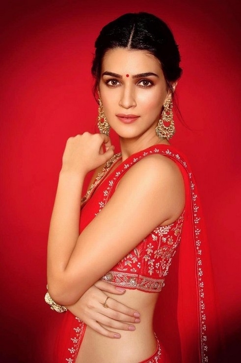 Kriti Sanon Stills - 6 / 6 photos