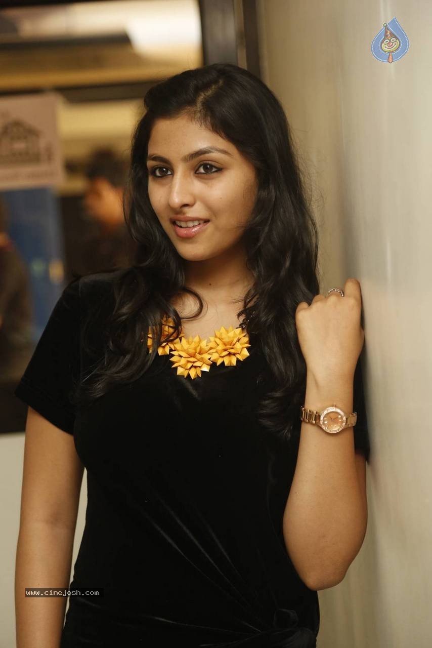 Kruthika Jayakumar Photos - 42 / 45 photos