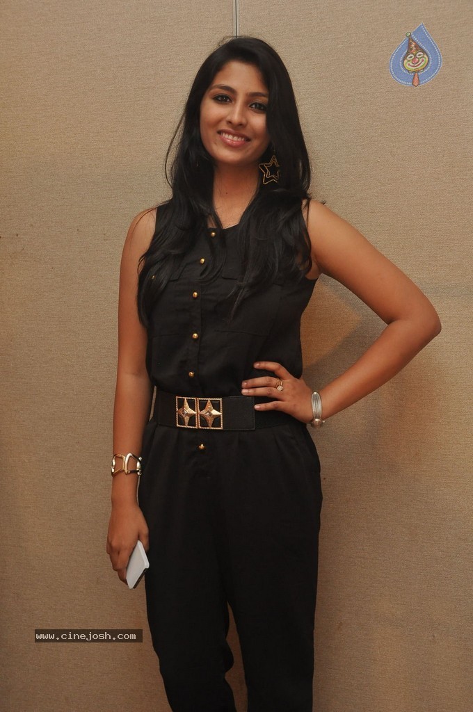 Kruthika Jayakumar Stills - 1 / 38 photos