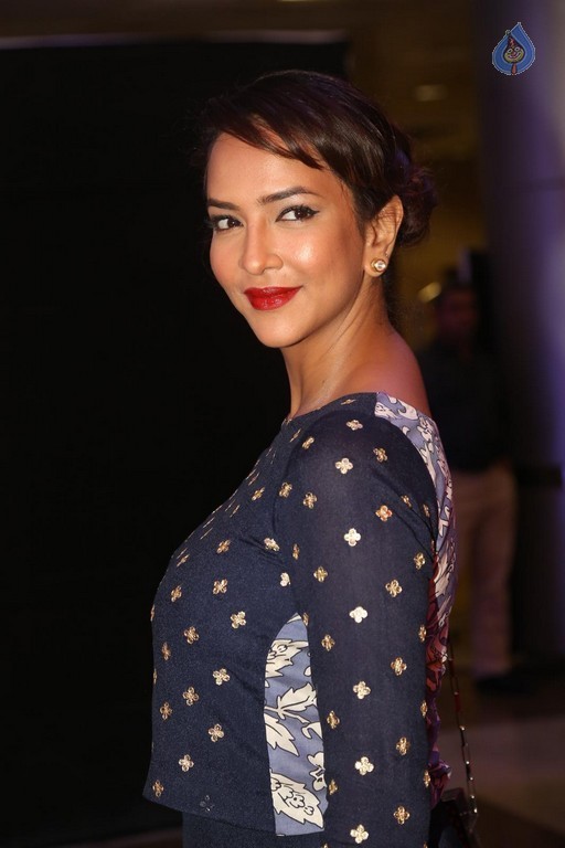 Lakshmi Manchu Images - 2 / 31 photos