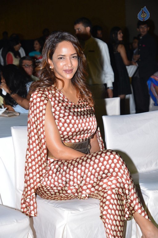 Lakshmi Manchu Images - 16 / 30 photos