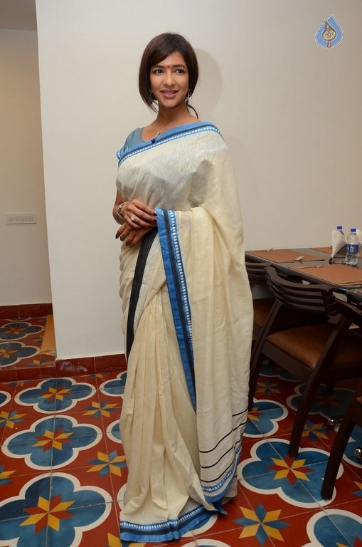 Lakshmi Manchu Photos - 32 / 33 photos