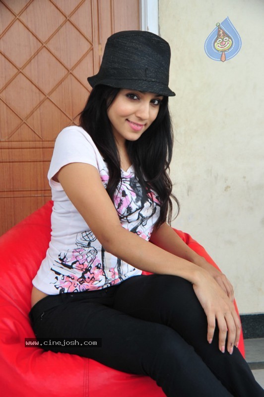 Lekha Washington New Stills - 55 / 60 photos