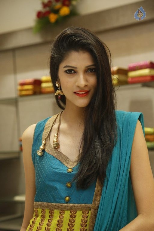 Maaya Latest Photos - 15 / 16 photos