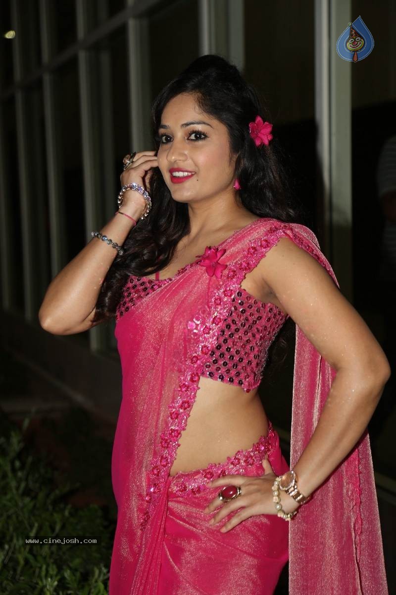 Madhavi Latha Photos - 48 / 51 photos