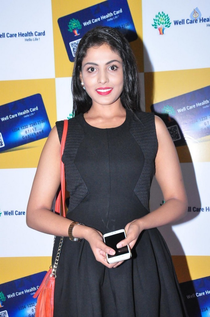 Madhu Shalini Photos - 5 / 21 photos