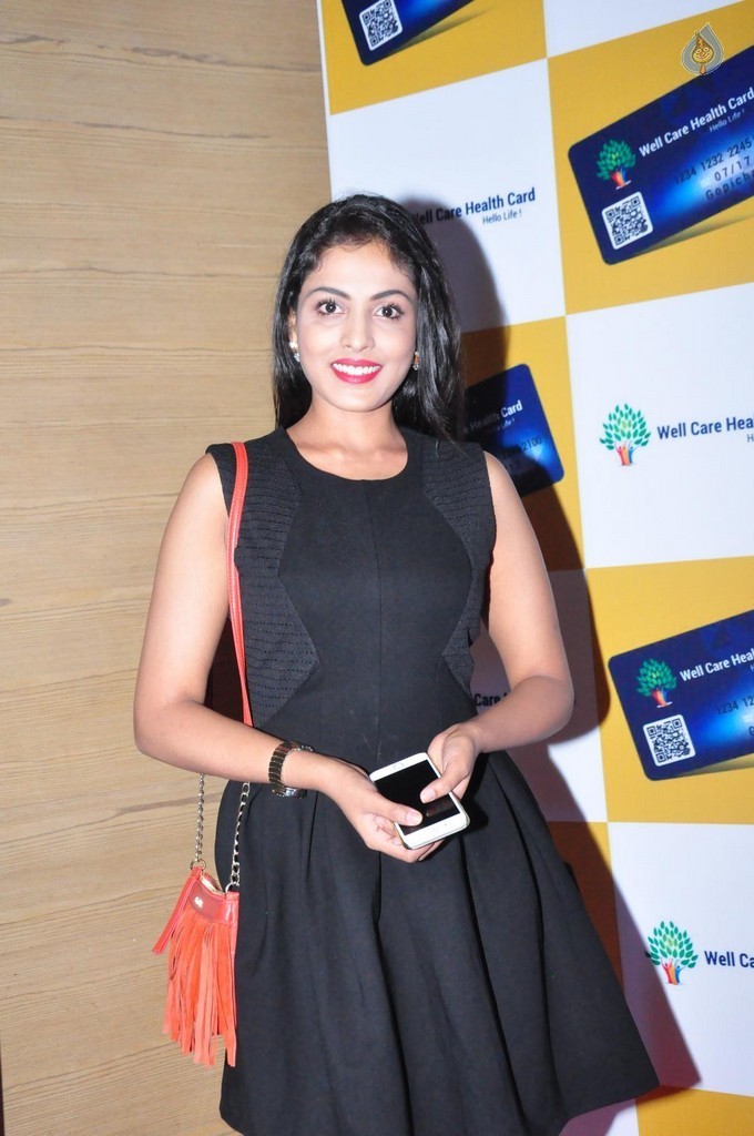 Madhu Shalini Photos - 6 / 21 photos