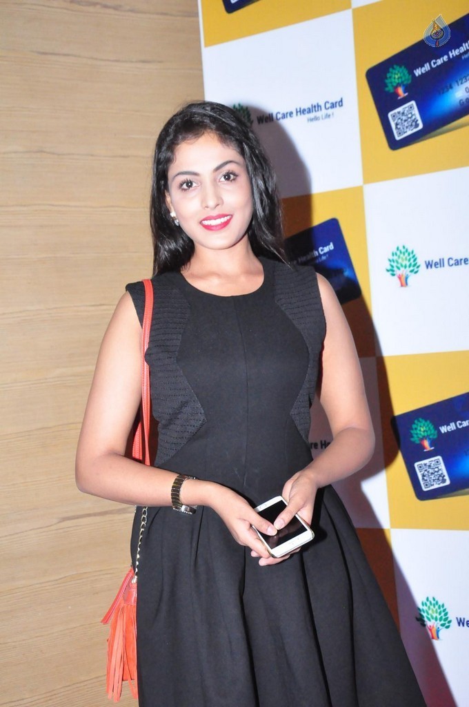 Madhu Shalini Photos - 19 / 21 photos