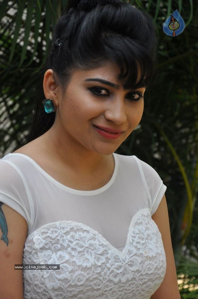 Madhulagna Das Gallery - 16 / 67 photos