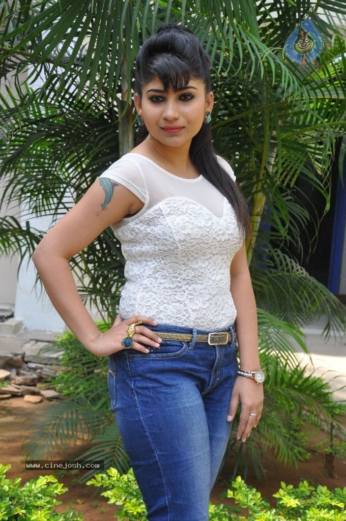 Madhulagna Das Gallery - 17 / 67 photos