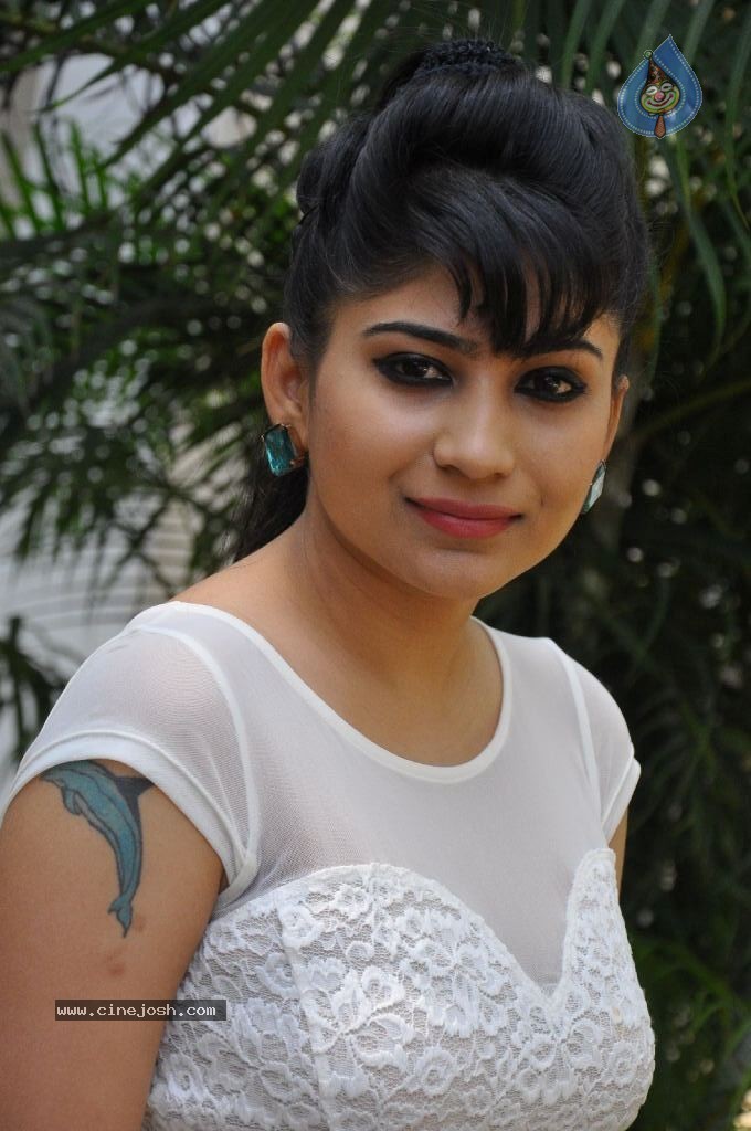 Madhulagna Das Gallery - 59 / 67 photos