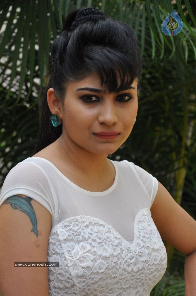 Madhulagna Das Gallery - 60 / 67 photos