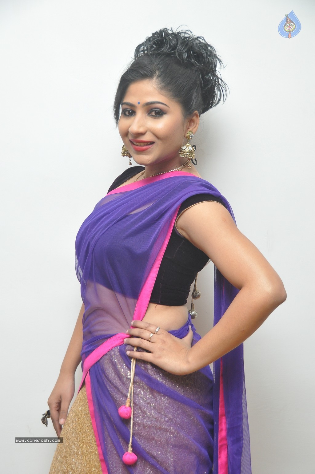 Madhulagna Das Stills - 34 / 39 photos