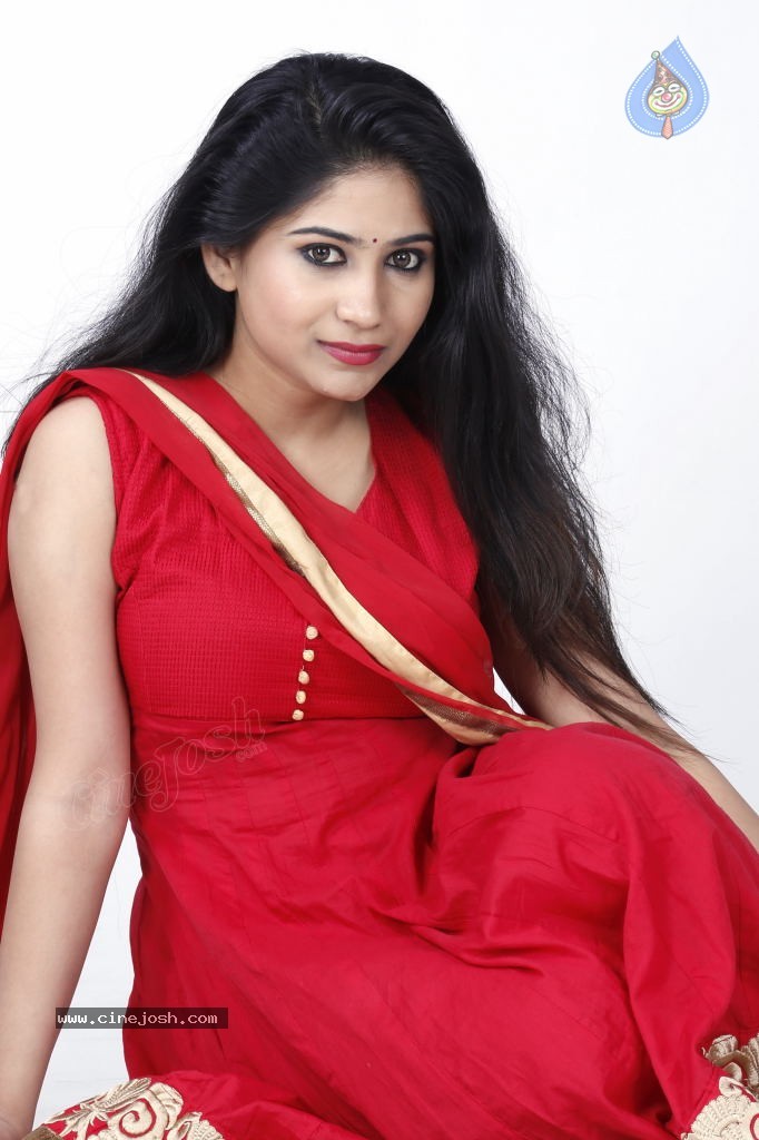 Madhulagna Das Stills - 34 / 37 photos