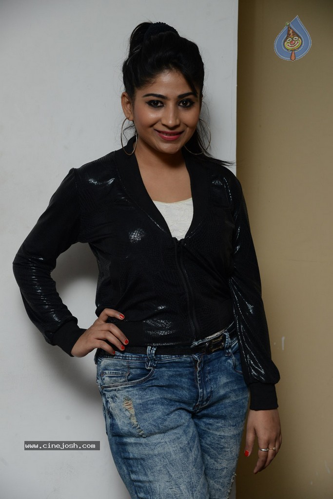 Madhulagna Das Stills - 13 / 35 photos