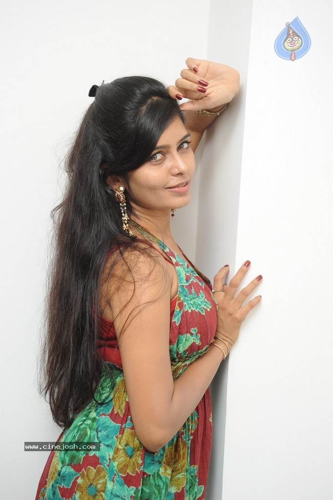 Madhumitha Gallery - 19 / 93 photos