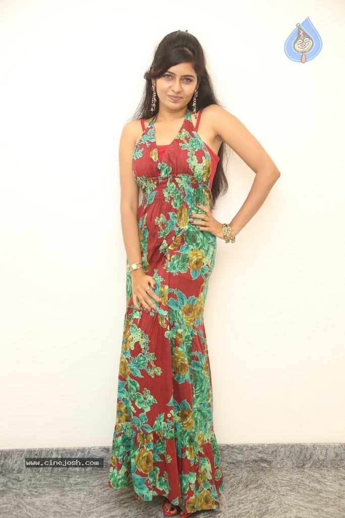 Madhumitha Gallery - 38 / 93 photos