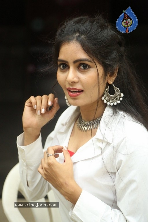 Madhumitha Krishna Stills - 11 / 39 photos