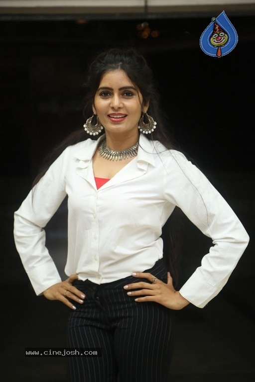 Madhumitha Krishna Stills - 19 / 39 photos