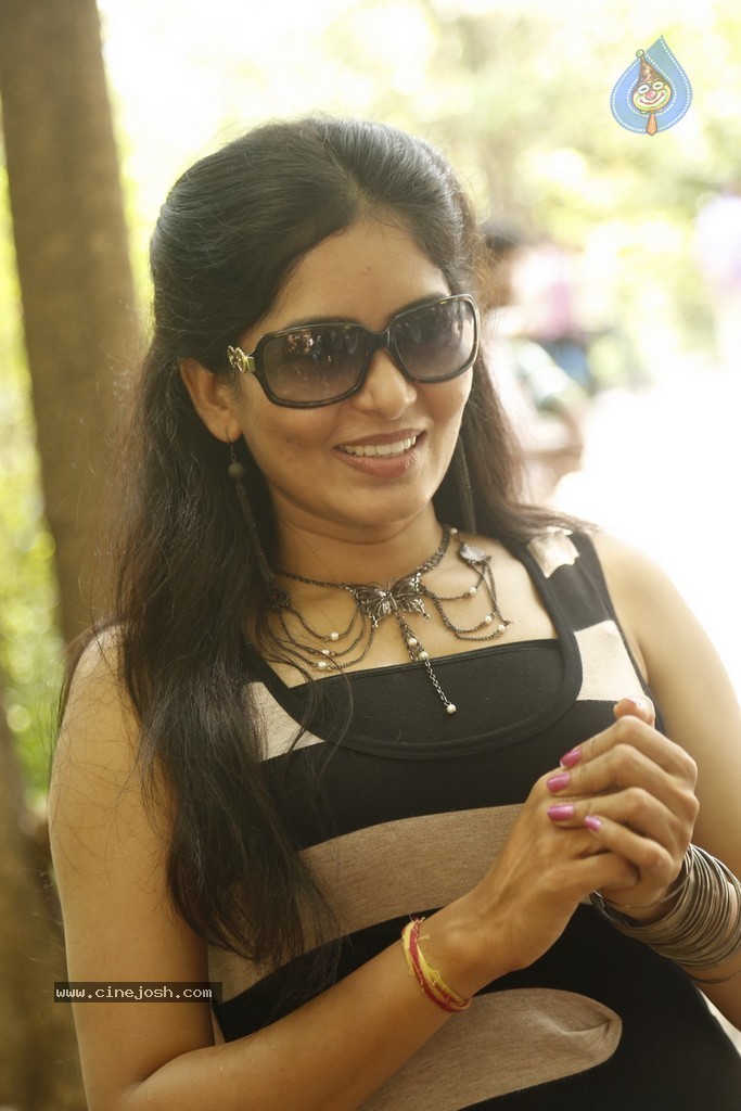 Madhumitha Photos - 5 / 62 photos