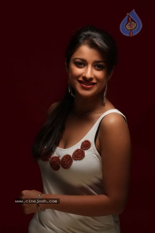 Madhurima Latest Gallery - 52 / 81 photos