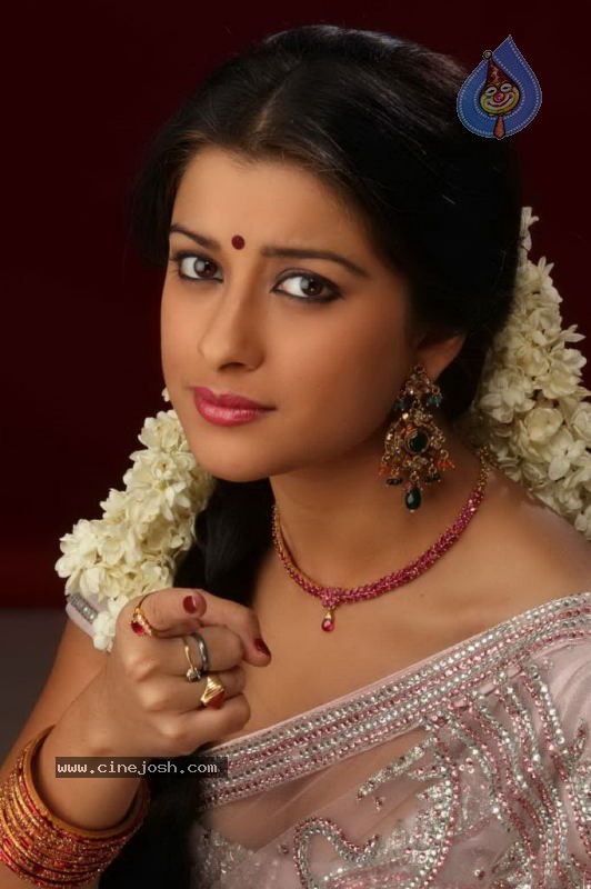 Madhurima Latest Gallery - 57 / 81 photos