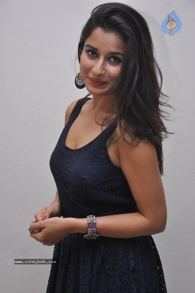 Madhurima Latest Images - 4 / 69 photos