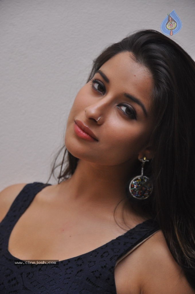 Madhurima Latest Images - 63 / 69 photos