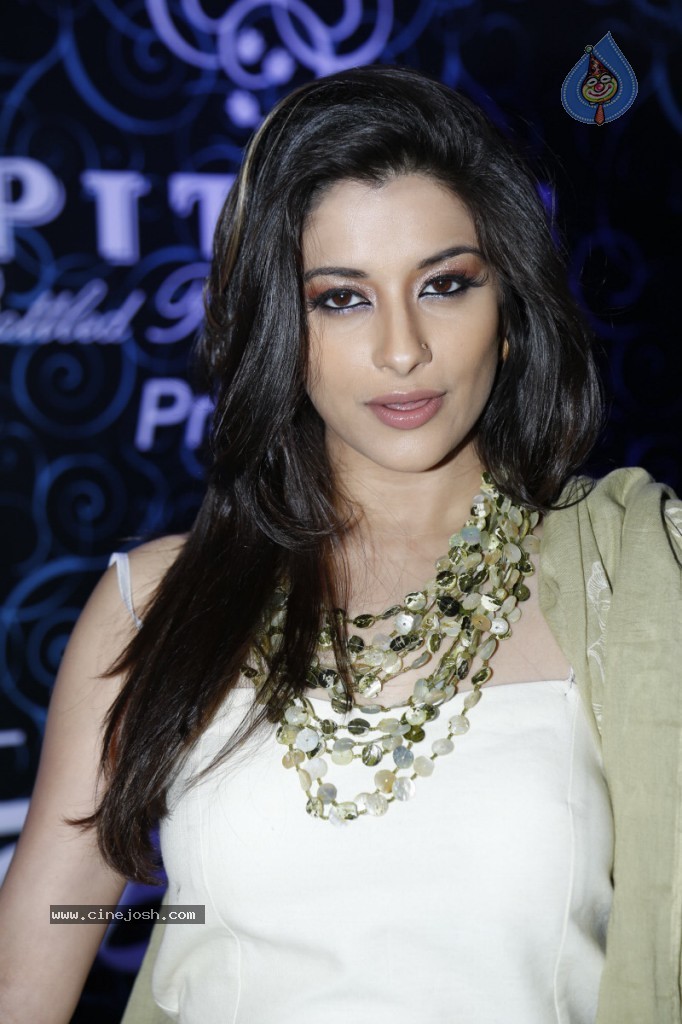 Madhurima Latest Photos - 1 / 38 photos