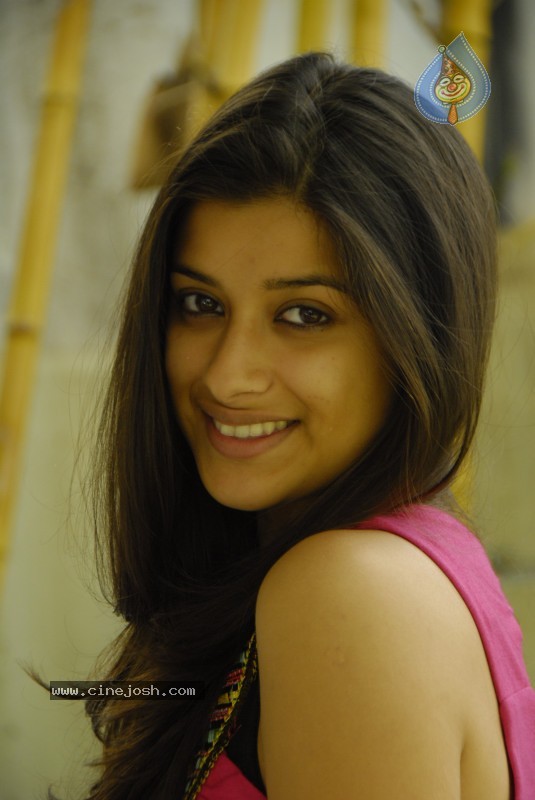 Madhurima Latest Stills - 7 / 75 photos