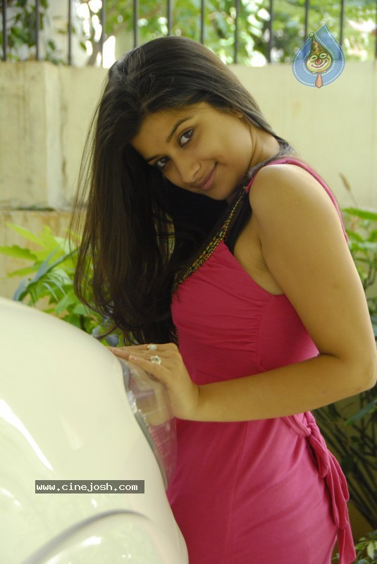 Madhurima Latest Stills - 64 / 75 photos