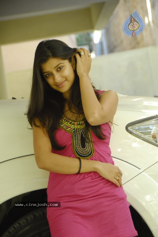 Madhurima Latest Stills - 65 / 75 photos