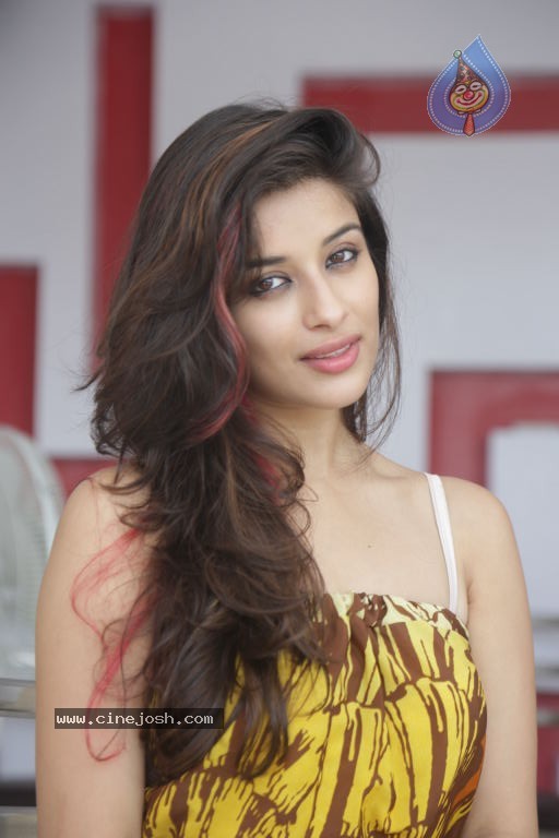 Madhurima Latest Stills - 46 / 84 photos