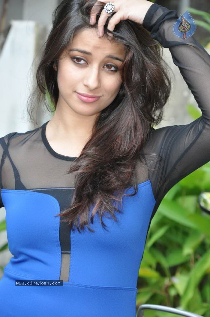 Madhurima Latest Stills - 33 / 47 photos