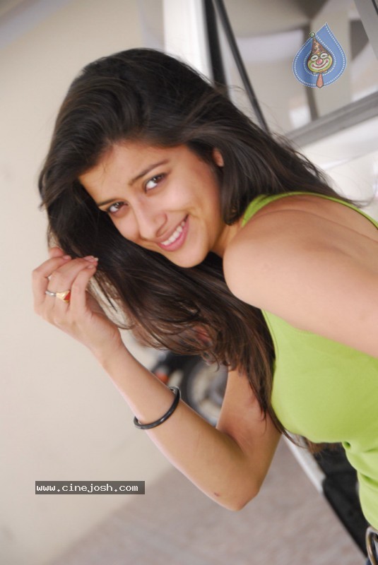 Madhurima New Stills - 49 / 170 photos