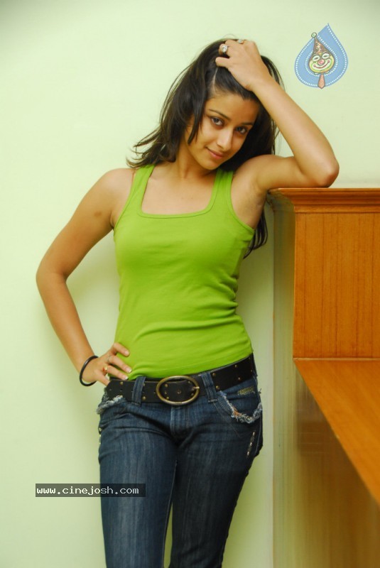 Madhurima New Stills - 165 / 170 photos