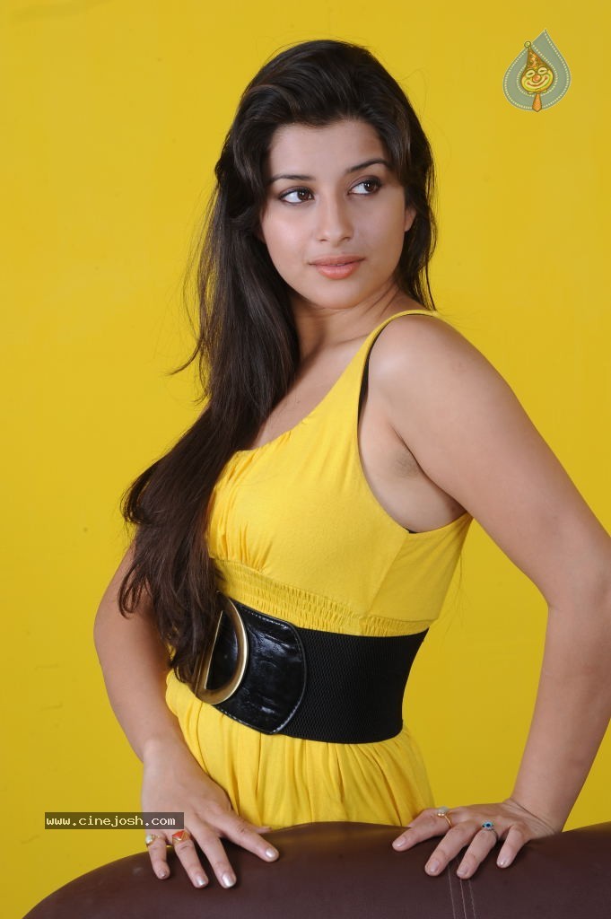 Madhurima Photos - 55 / 102 photos