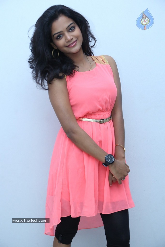 Maheswari New Photos - 58 / 73 photos