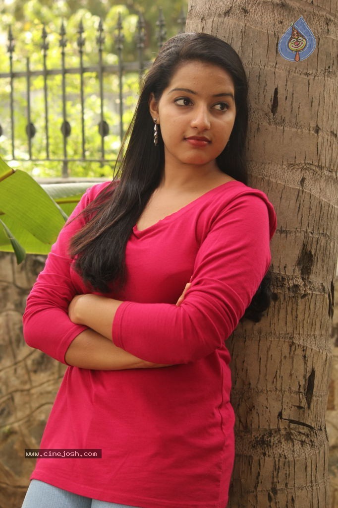 Malavika Menon Stills - 26 / 33 photos