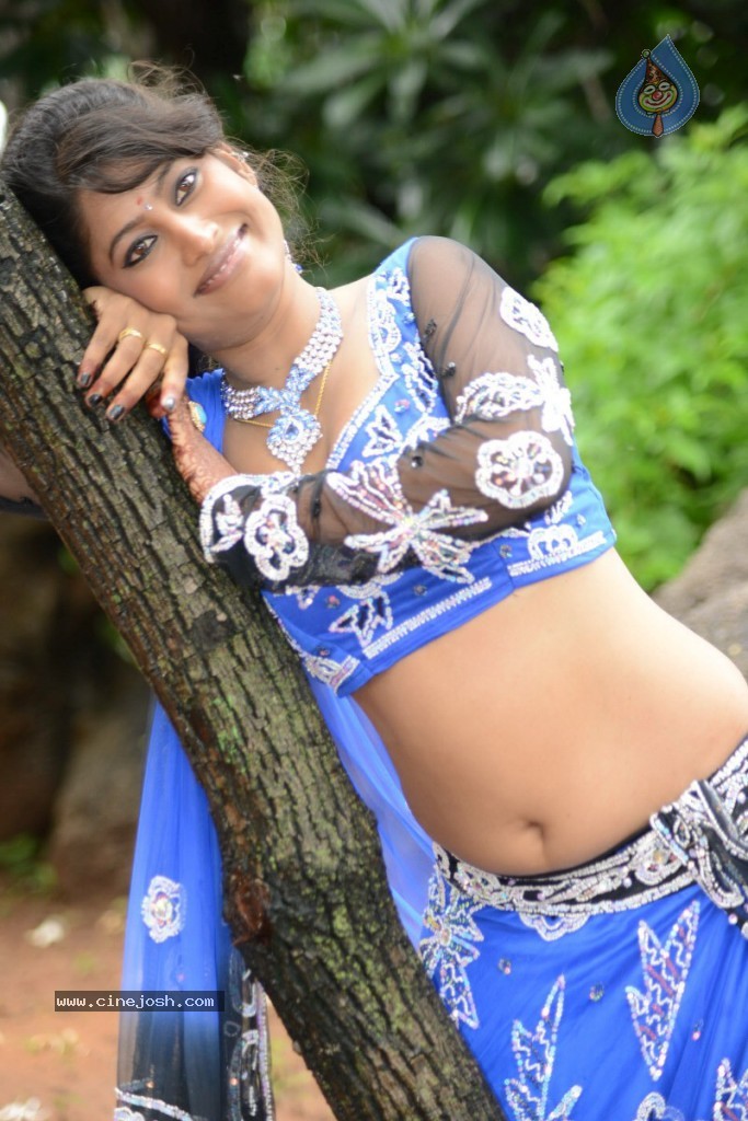 Mamatha Hot Stills - 32 / 40 photos