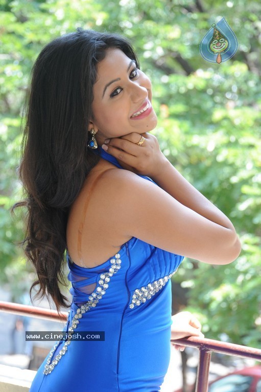 Manali Rathod Stills - 75 / 85 photos