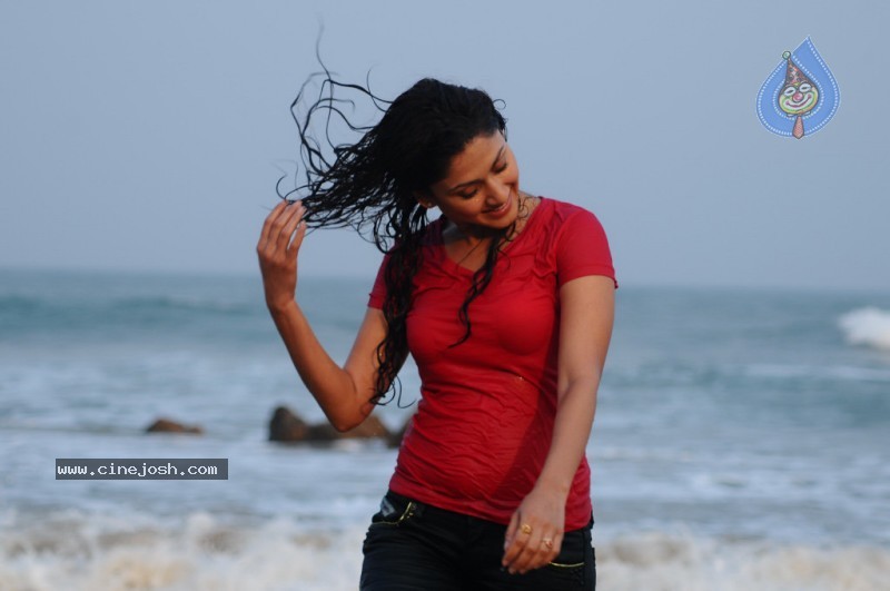 Manjari - Inkosari Movie - 138 / 272 photos