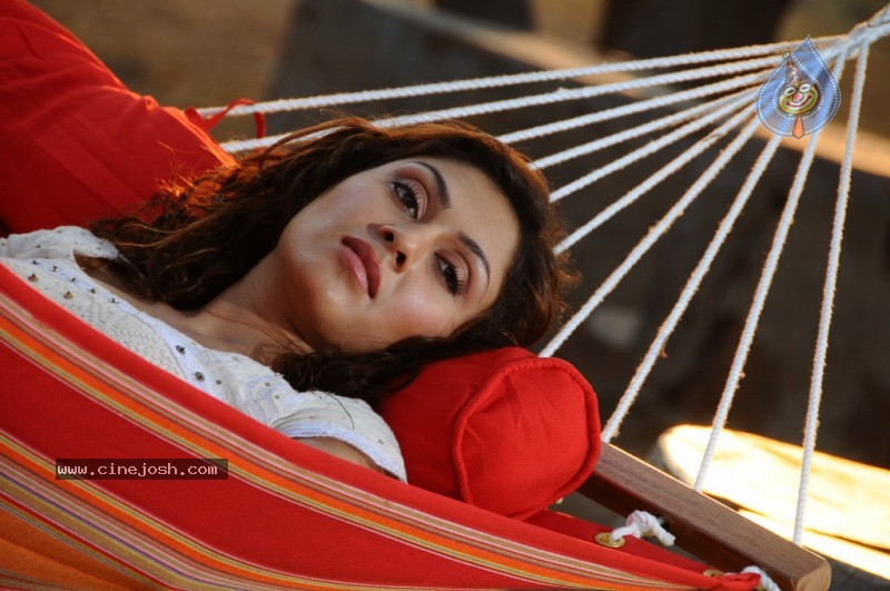 Manjari - Inkosari Movie - 237 / 272 photos