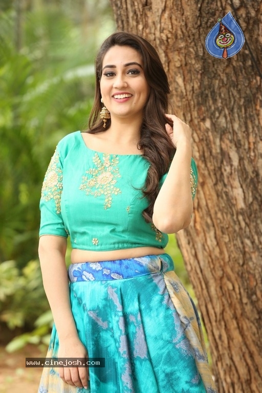 Manjusha Latest Gallery - 12 / 21 photos