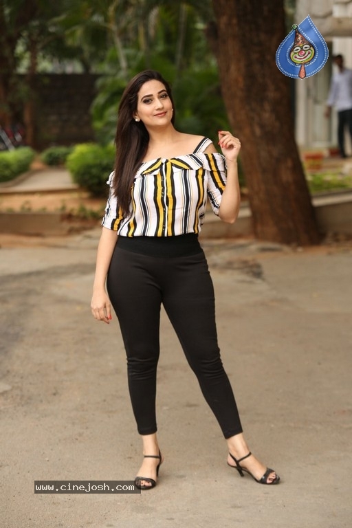 Manjusha Latest Photos - 14 / 42 photos